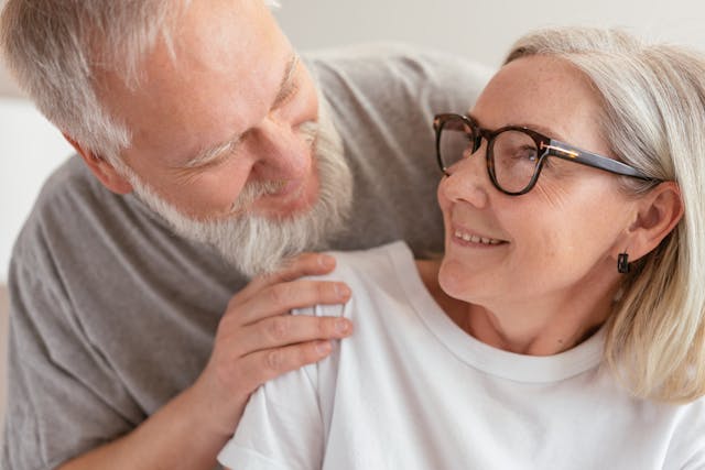 Canadian seniors tossing retirement playbook